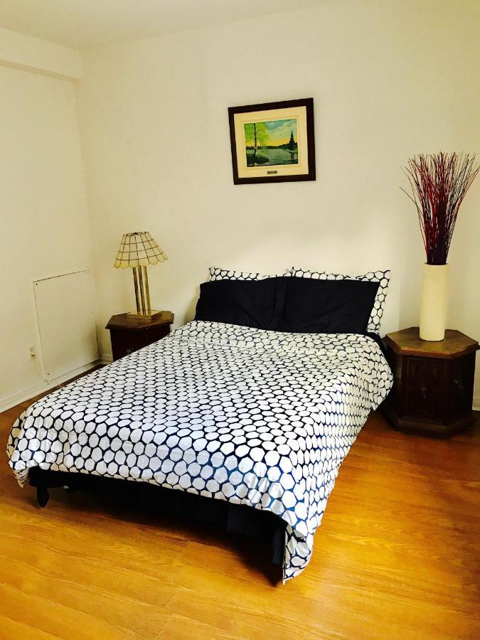 Stylish Montreal Apartment: Comfortable Stay In The Golden Square Mile 외부 사진