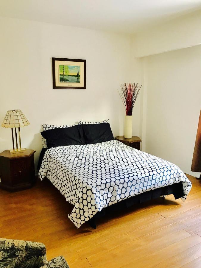 Stylish Montreal Apartment: Comfortable Stay In The Golden Square Mile 외부 사진